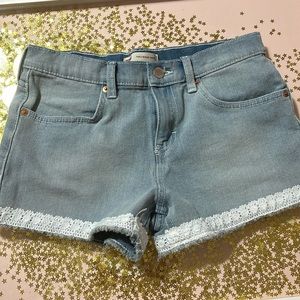 Levi’s size 14 girl shorts